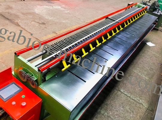 comprare Macchina automatica per scatole di gabion 2-4m Larghezza maglia 2-4mm Sistema di controllo PLC fabbricazione online