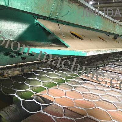 comprare Resistenza alla trazione 350-550N/Mm2 Gabion Machine 2.0mm-4.0mm di filo di acciaio galvanizzato fabbricazione online