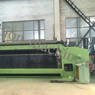 comprare Diametro del filo 2-4mm Sistema di controllo PLC Gabion Making Machine con 3m*2m*1.5m fabbricazione online