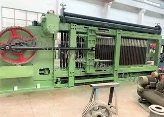 comprare Macchina esagonale della rete metallica di doppia torsione con il circuito di lubrificazione automatico fabbricazione online